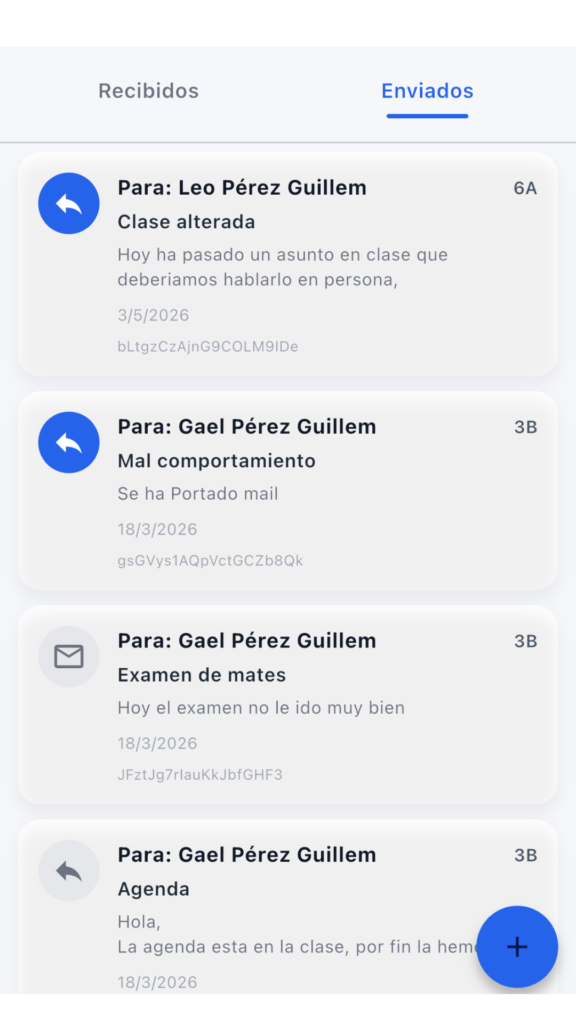 Pantalla muestra mensajes de la app de comunicación escolar